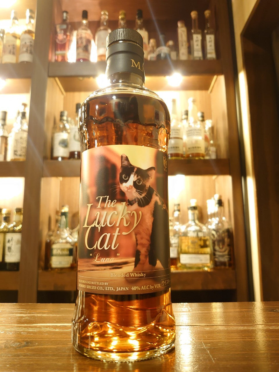 ラッキーキャット ルナ— Rum＆Whisky リトルハピネス